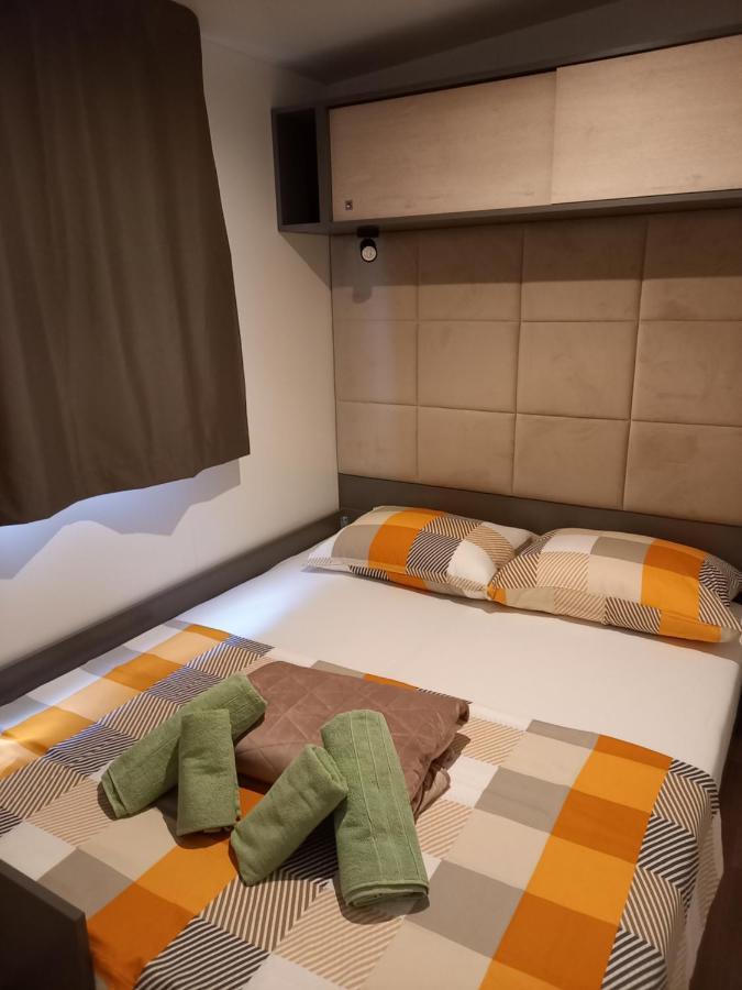 Mobile Home Agava Biograd Na Moru Ngoại thất bức ảnh