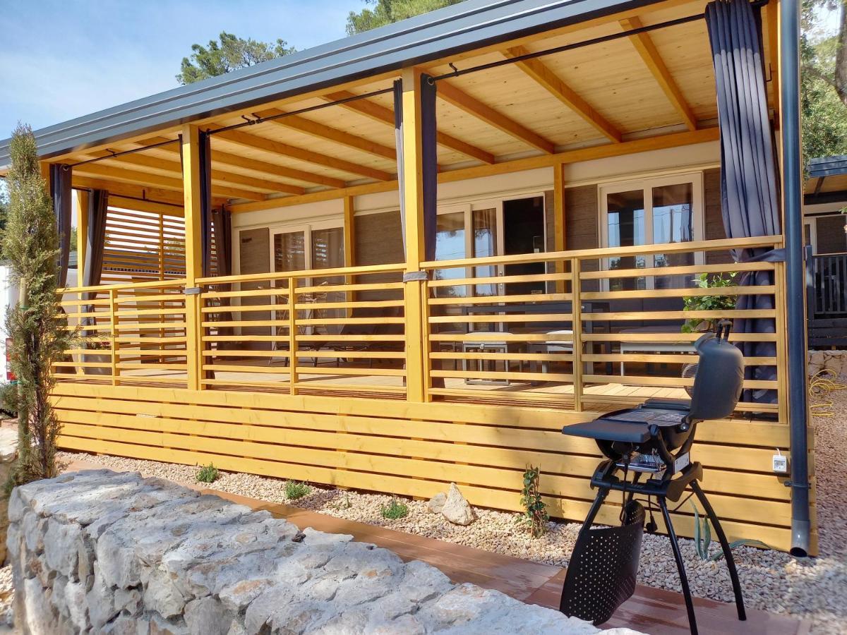 Mobile Home Agava Biograd Na Moru Ngoại thất bức ảnh