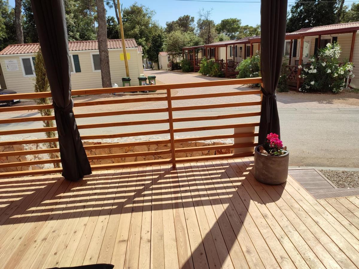 Mobile Home Agava Biograd Na Moru Ngoại thất bức ảnh